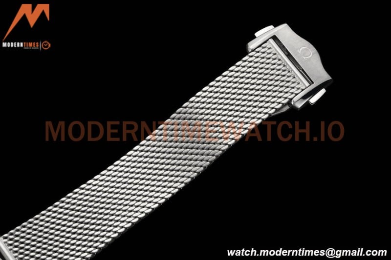 Omega - Seamaster Diver 300M 42mm James Bond 60th Anniv. SS/SS Blue VSF A8806