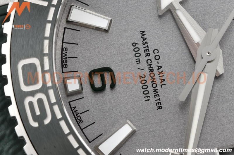 Omega - Seamaster Planet Ocean 600m 43.5mm SS/RU Grn/Cer Silver VSF A8900