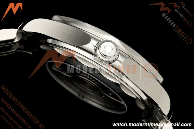 Omega - Seamaster Diver 300m 42mm Ceramic SS/SS White Dial VSF V4 VS8800