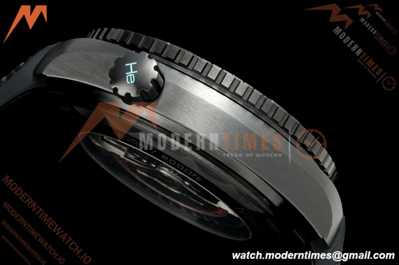 Omega - Seamaster Planet Ocean 600m 45.5mm GMT Worldtimer CER/NY Blk/Grn VSF SA8938