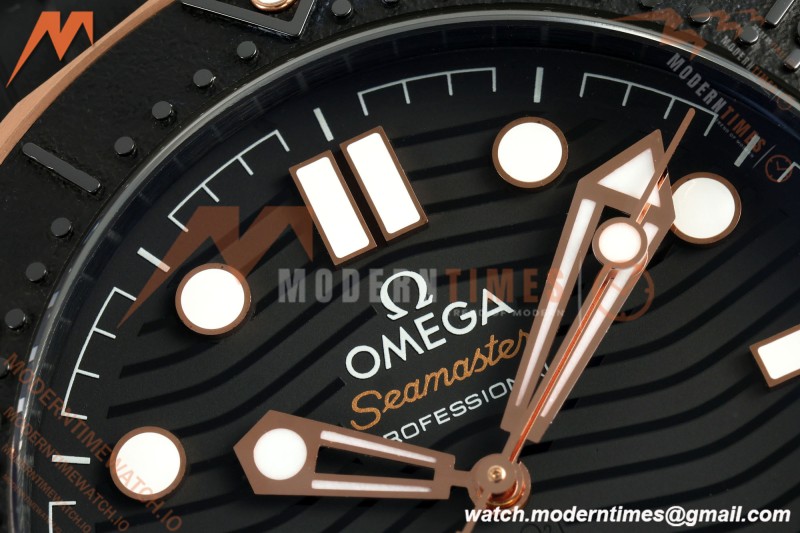 Omega - Seamaster Diver 300m Diver 43.5mm CER/RG/RU Black ORF A8806
