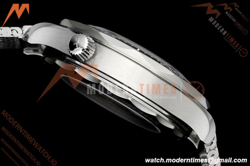 Omega - Seamaster Diver 300M No Date 42mm SS/SS Mesh Bracelet Black ORF A8806