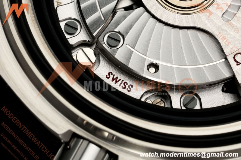 Omega - Seamaster Planet Ocean 600m 39.5mm SS/SS White Ceramic White Dial VSF V4 VS8800