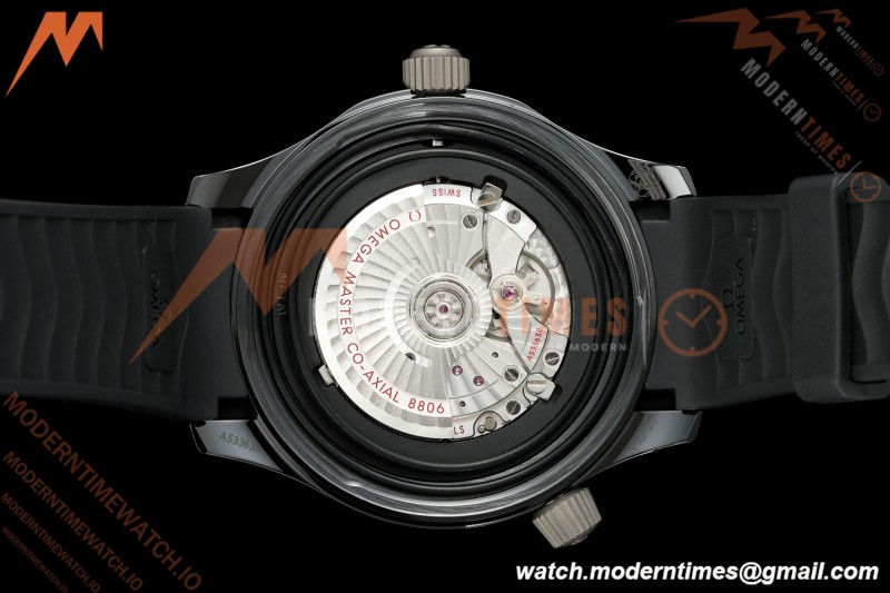 Omega - Seamaster Diver 300m 43.5mm CER/RU Black Ceramic ORF A8806