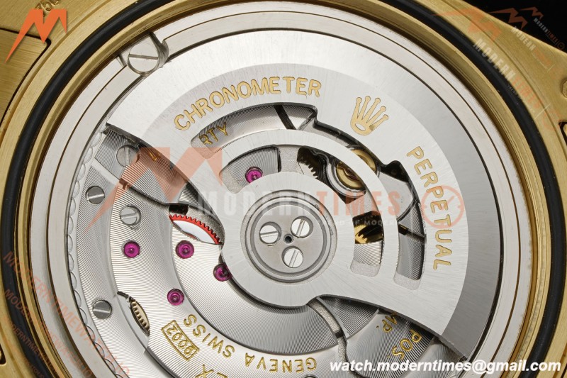 Rolex - 2025 Skydweller 336938 Oyster YG/YG Green Noob V2 A9002