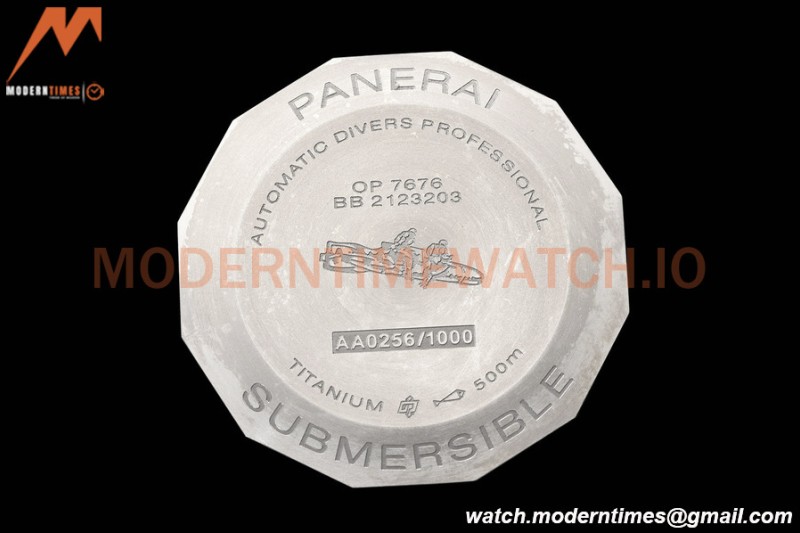 Panerai - PAM1507 Submersible GMT Luna Rossa 42mm TI/NY Blue VSF P900