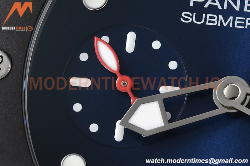 Panerai - PAM1565 Submersible Luna Rossa 42mm SS/RU Blue VSF P900