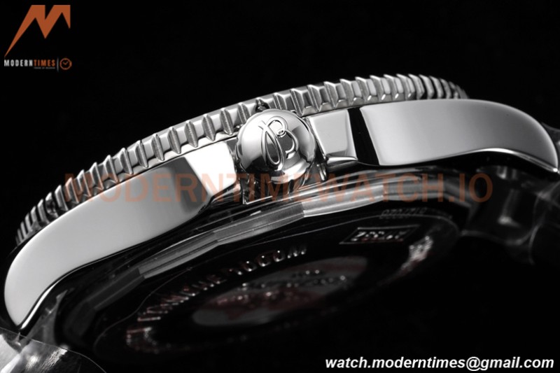 Breitling - Superocean II 44mm Automatic SS/SS Blk/Stk TF Asia 2824
