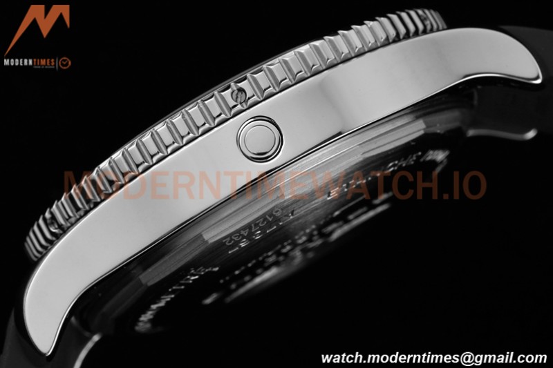 Breitling - Superocean 44mm Automatic SS/RU Blk/Stk/Num TF Asia 2824
