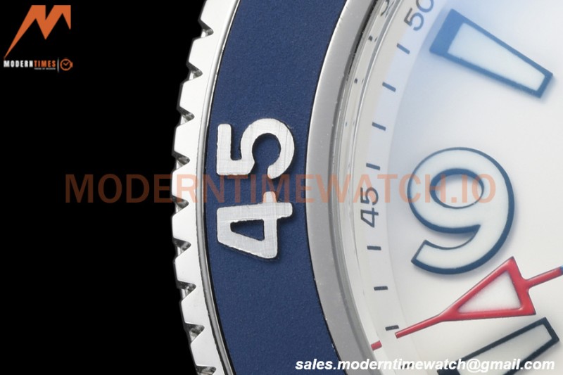 Breitling - Superocean 44mm SS/RU White BLSF A2824