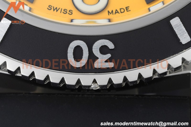 Breitling - Superocean 44mm SS/RU Yellow BLSF A2824