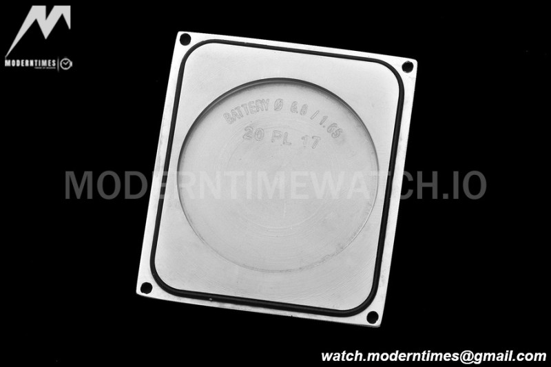 Cartier - Tank Solo Midsize 27.4mm RG/LE White DRF Swiss Qtz