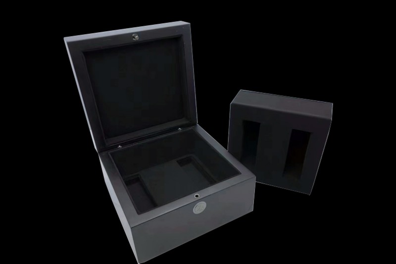 Vacheron Constantin - Black Wooden Watch Box Set 1:1 Quality with Booklets, Card, Tag