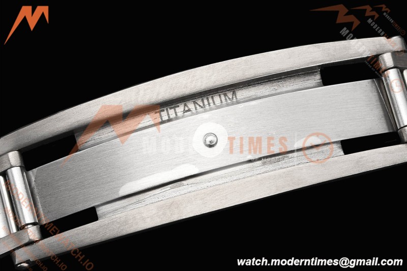 Richard Mille - RM055 Bubba Watson White CER/RU Blk/Blk Rehaut Skeleton SZF RMUL2