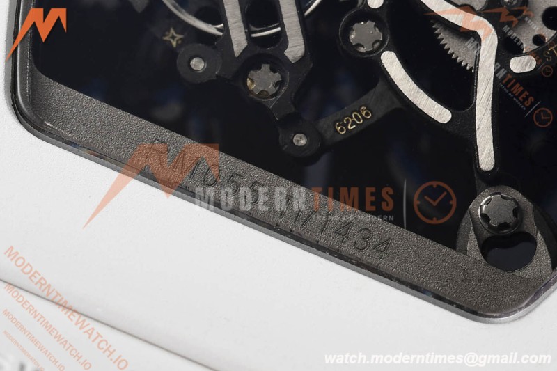 Richard Mille - RM055 Bubba Watson White CER/RU Blk/Blk Rehaut Skeleton SZF RMUL2