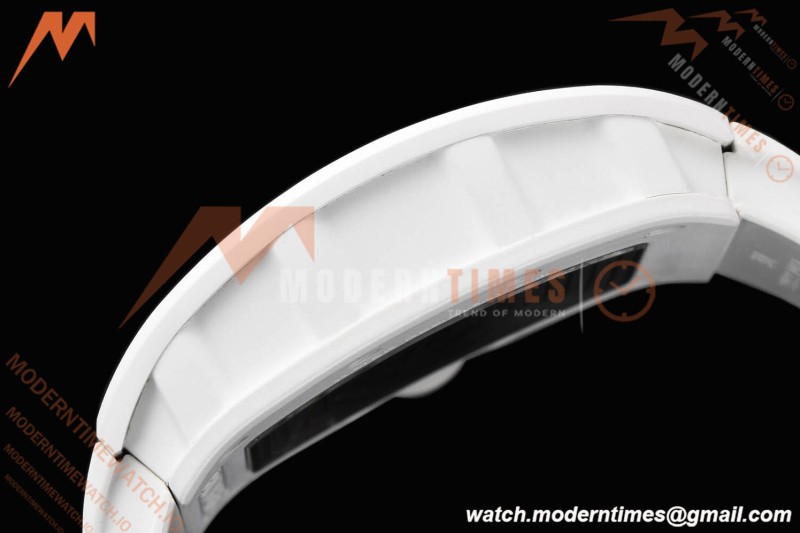 Richard Mille - RM055 Bubba Watson White CER/RU Blk/Blk Rehaut Skeleton SZF RMUL2