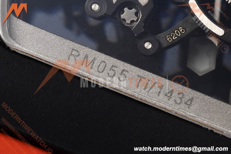 Richard Mille - RM055 Bubba Watson Black CER/Red/RU Red/Blk Rehaut Skeleton SZF RMUL2