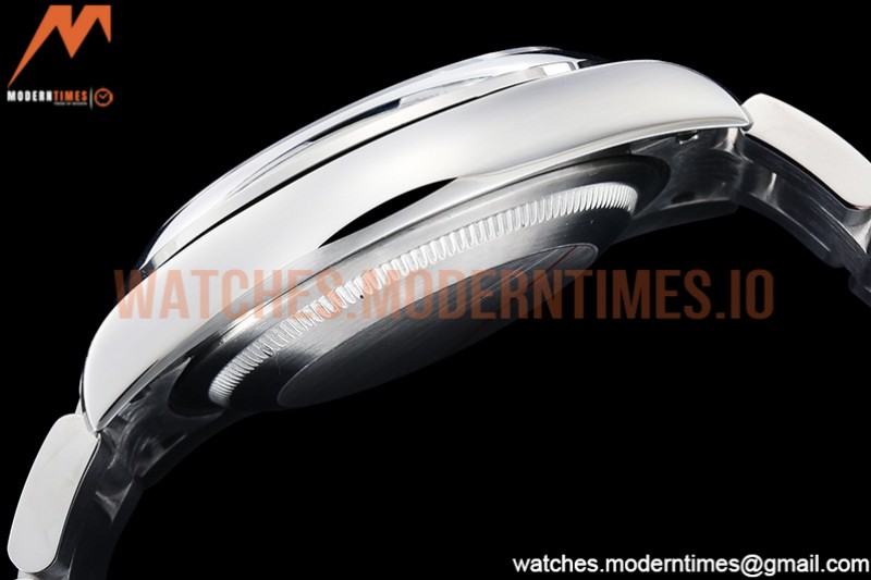 Rolex - Oyster Pert 36mm 904 126000 SS/SS Bubble KRF A2824