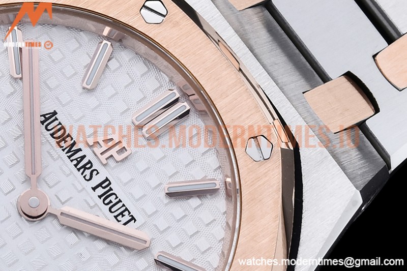 Audemars Piguet - Royal Oak Ladies 67650SR 33mm RG/SS White JJF Qtz