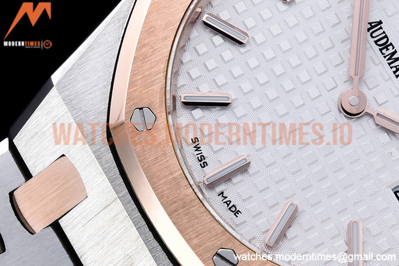 Audemars Piguet - Royal Oak Ladies 67650SR 33mm RG/SS White JJF Qtz