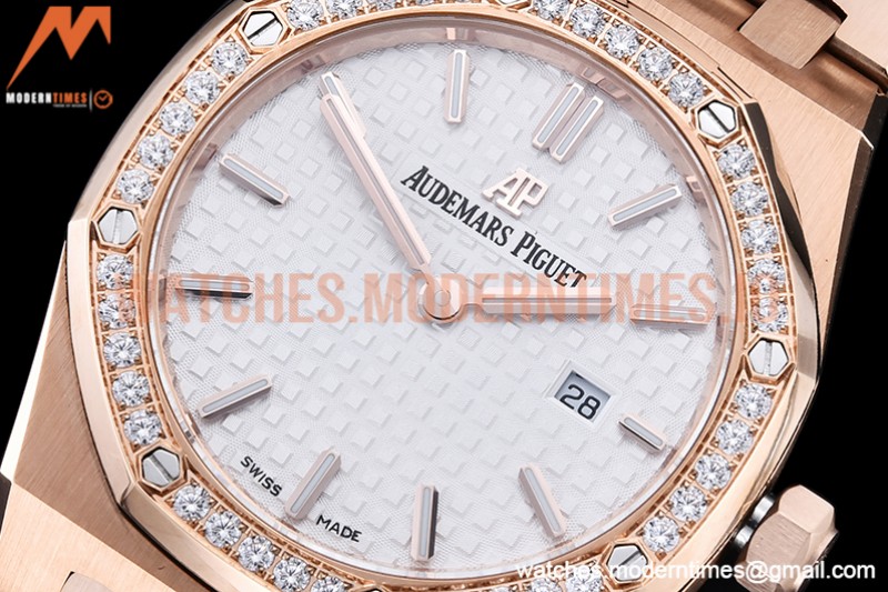 Audemars Piguet - Royal Oak Ladies 67651OR 33mm Dia RG/RG White JJF Qtz