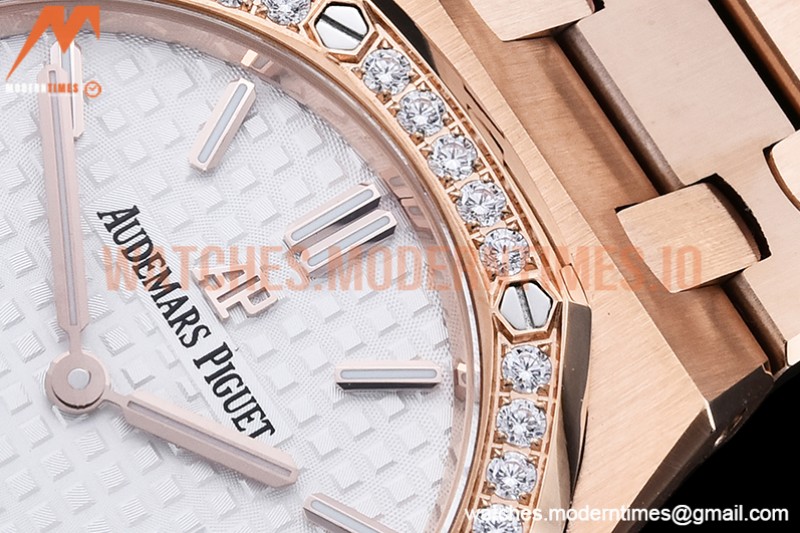 Audemars Piguet - Royal Oak Ladies 67651OR 33mm Dia RG/RG White JJF Qtz
