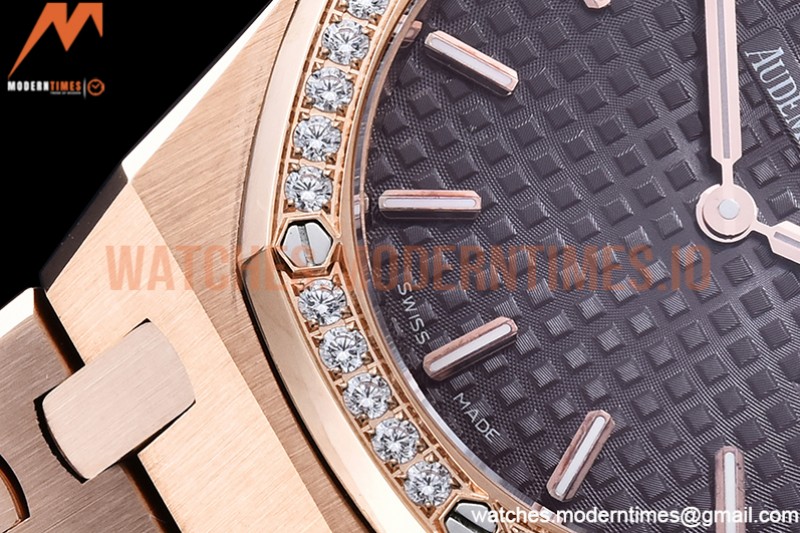 Audemars Piguet - Royal Oak Ladies 67651OR 33mm Dia RG/RG Black JJF Qtz