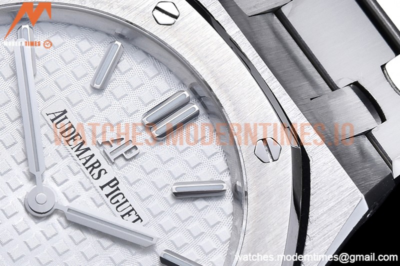 Audemars Piguet - Royal Oak Ladies 67650ST 33mm SS/SS White JJF Quartz