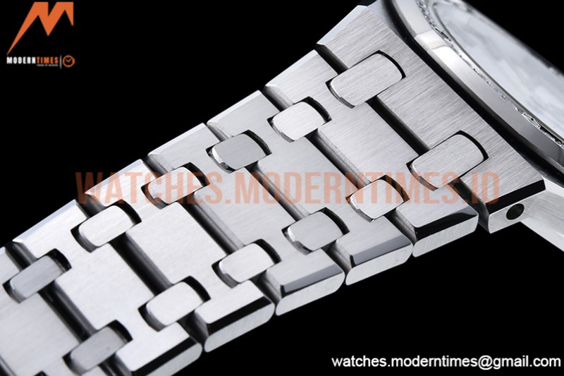 Audemars Piguet - Royal Oak Ladies 67651ST 33mm Dia SS/SS White JJF Qtz