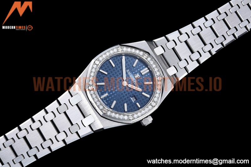 Audemars Piguet - Royal Oak Ladies 67651ST 33mm Dia SS/SS Blue JJF Qtz