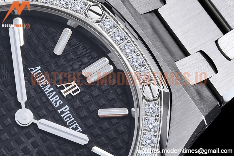 Audemars Piguet - Royal Oak Ladies 67651ST 33mm Dia SS/SS Black JJF Qtz
