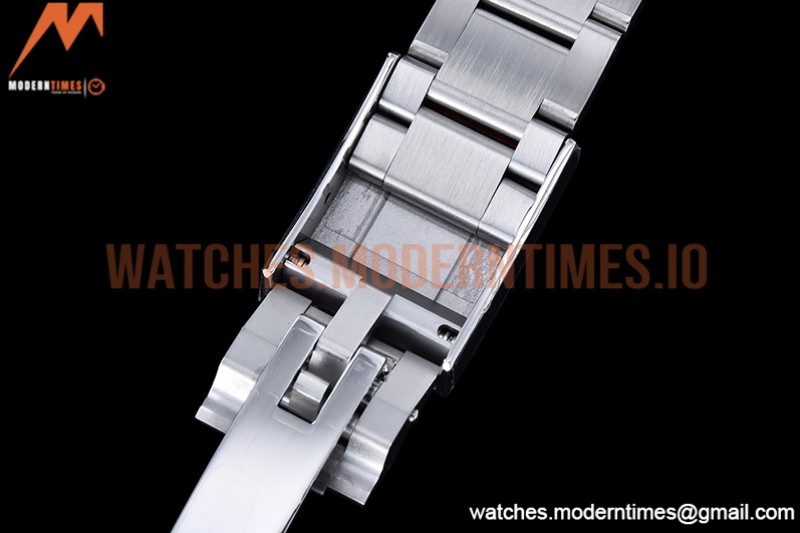 Rolex - Explorer II 226570 904L SS/SS Wht JVS VR3285 CHS