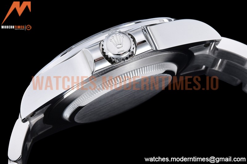 Rolex - Explorer II 226570 904L SS/SS Wht JVS VR3285 CHS
