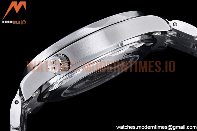 Omega - Seamaster 300m 2018 Blk SS/SS White GDF MY8215