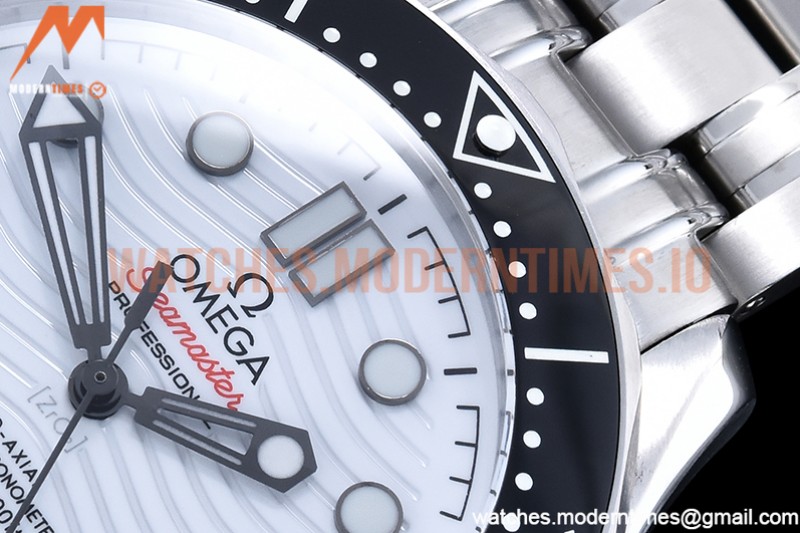 Omega - Seamaster 300m 2018 Blk SS/SS White GDF MY8215